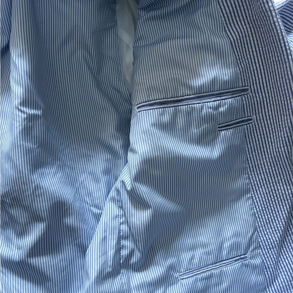 Adolfo 48R × 43W Seersucker 2 Piece Suit Blue Stripe
100% Cotton EUC - Picture 3 of 10